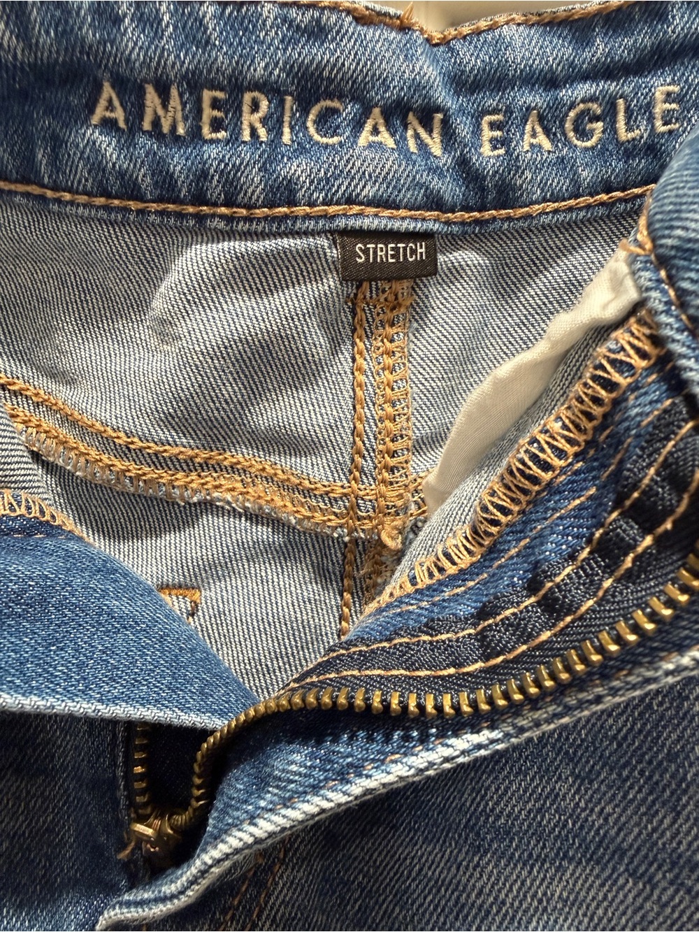 American Eagle Mom Shorts Size 6 Distressed Denim Jean Shorts High Rise Frayed - Picture 10 of 12